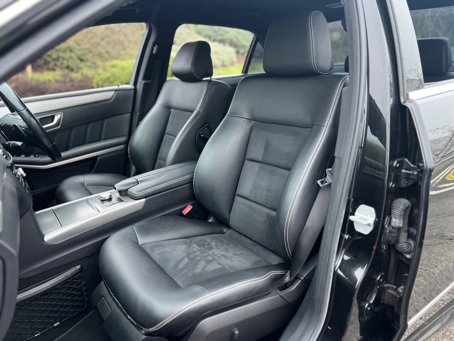 Used Mercedes-Benz E Class 2013 for sale - 77982278: Photo 20