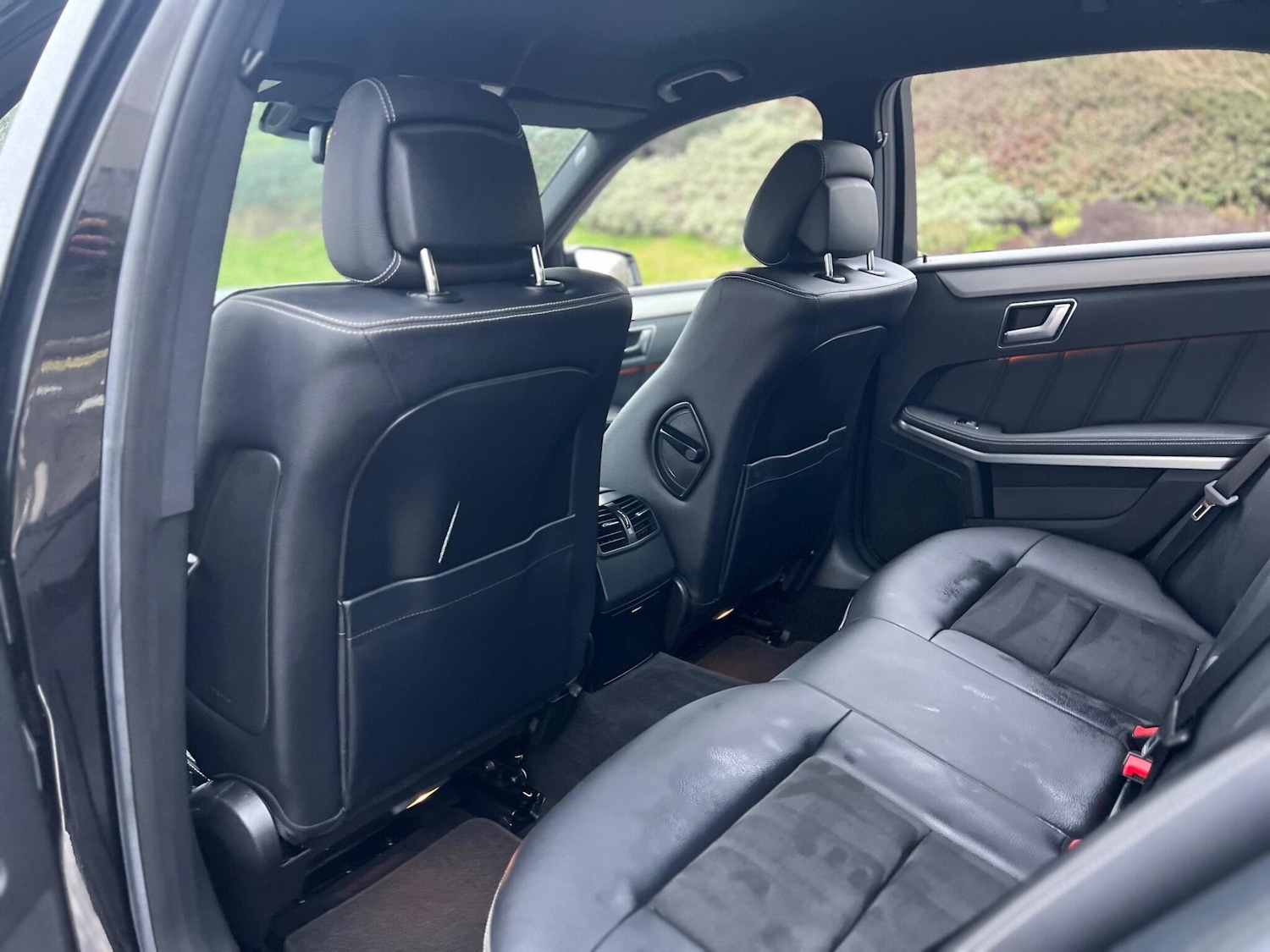 Used Mercedes-Benz E Class 2013 for sale - 77982278: Photo 23