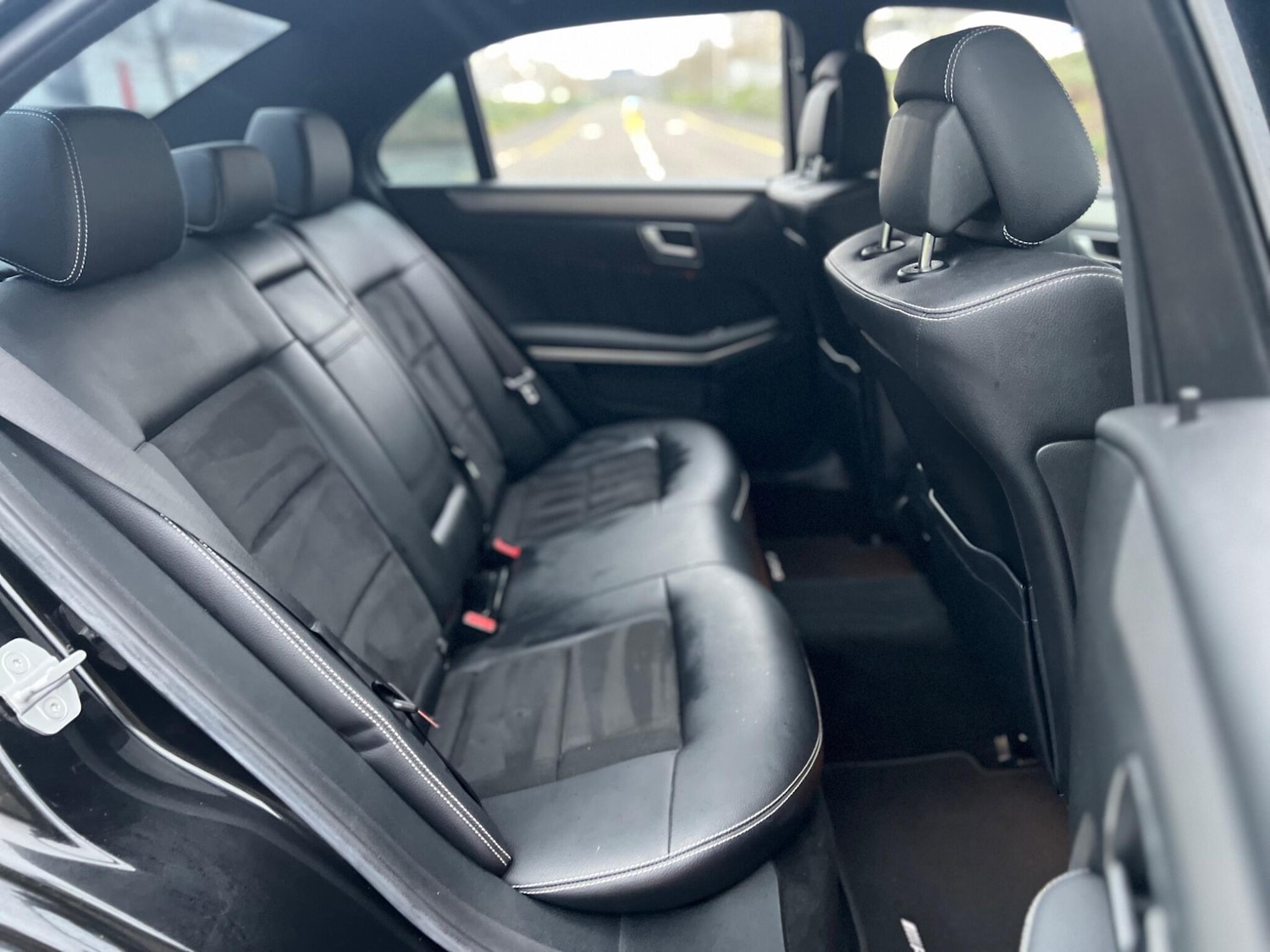 Used Mercedes-Benz E Class 2013 for sale - 77982278: Photo 25