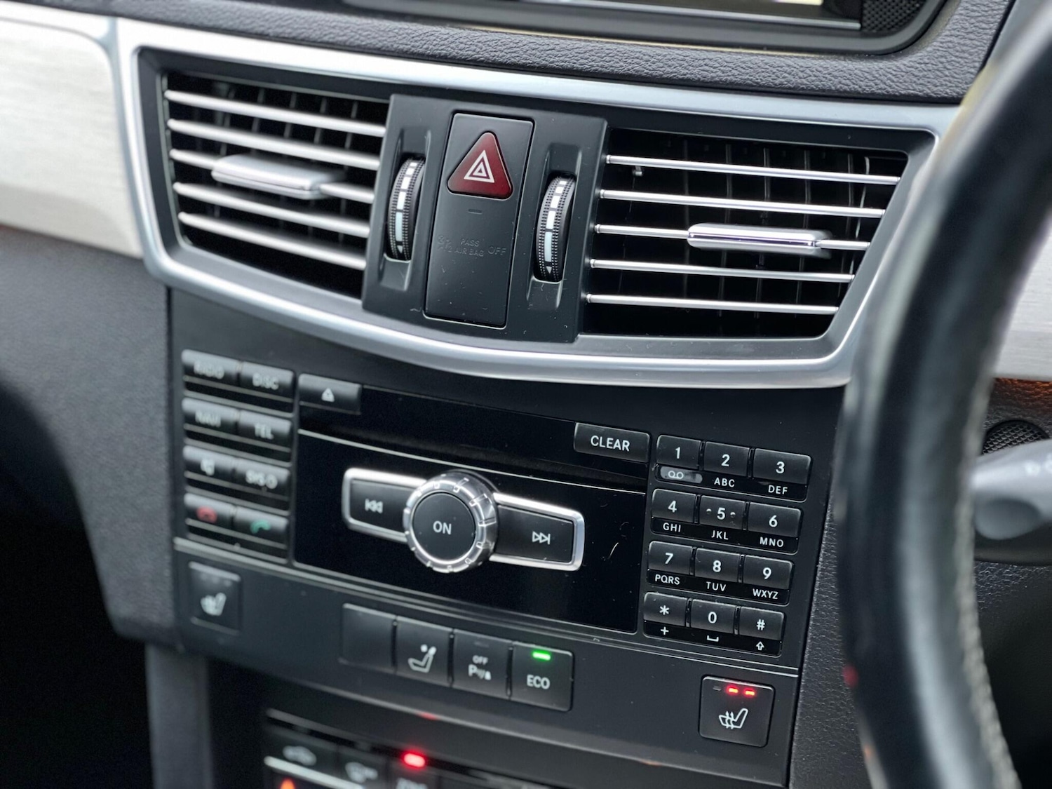 Used Mercedes-Benz E Class 2013 for sale - 77982278: Photo 30