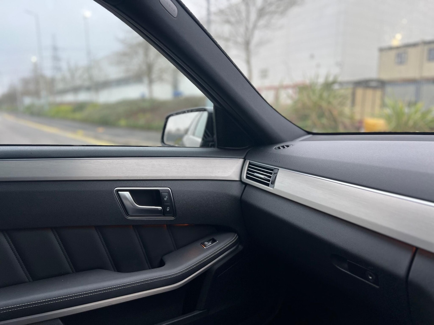 Used Mercedes-Benz E Class 2013 for sale - 77982278: Photo 43