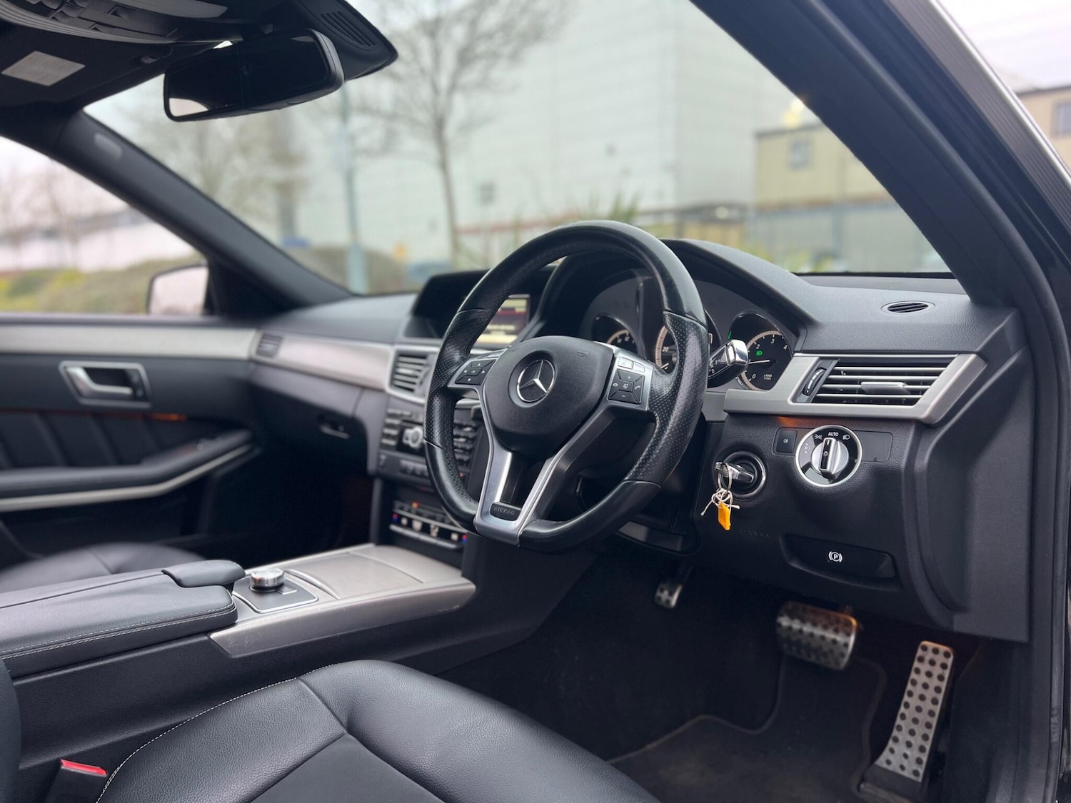 Used Mercedes-Benz E Class 2013 for sale - 77982278: Photo 7