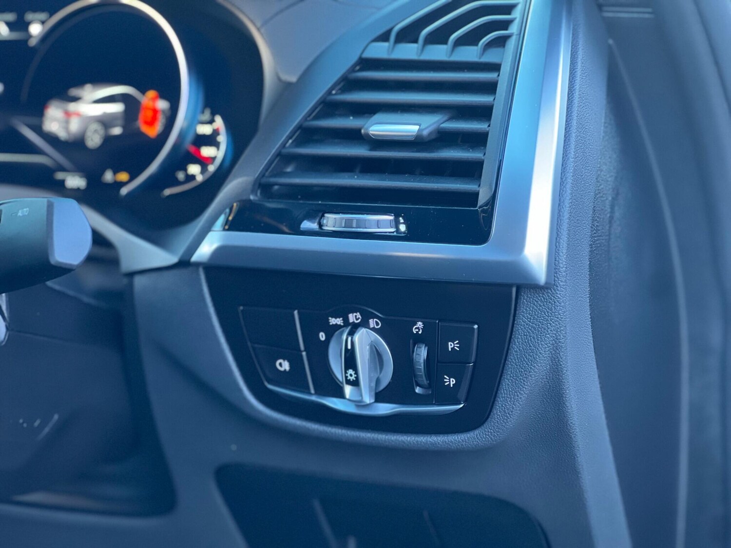 Used BMW X4 for sale - 77484360: Photo 44