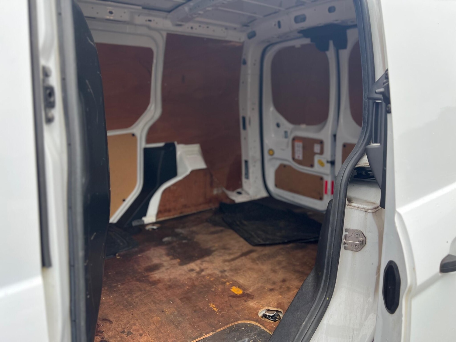 Used Ford Transit Connect 2018 for sale - 76179352: Photo 32