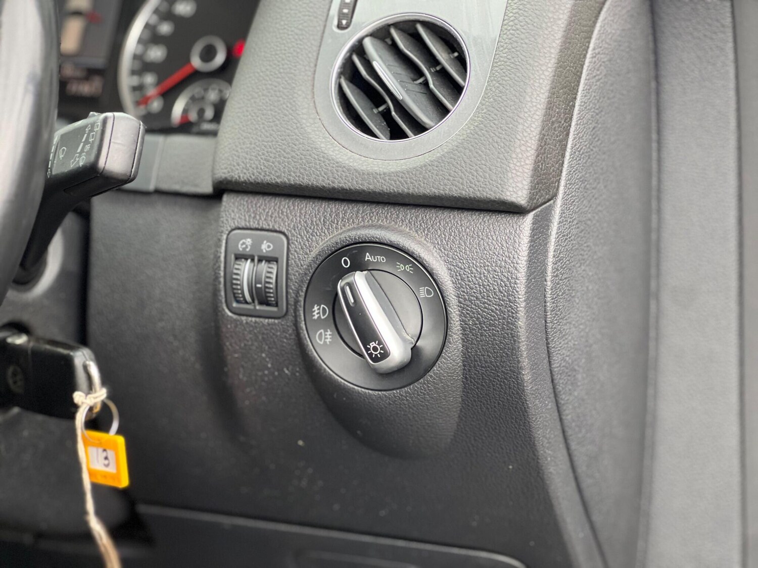 Used Volkswagen Tiguan 2012 for sale - 76456772: Photo 40