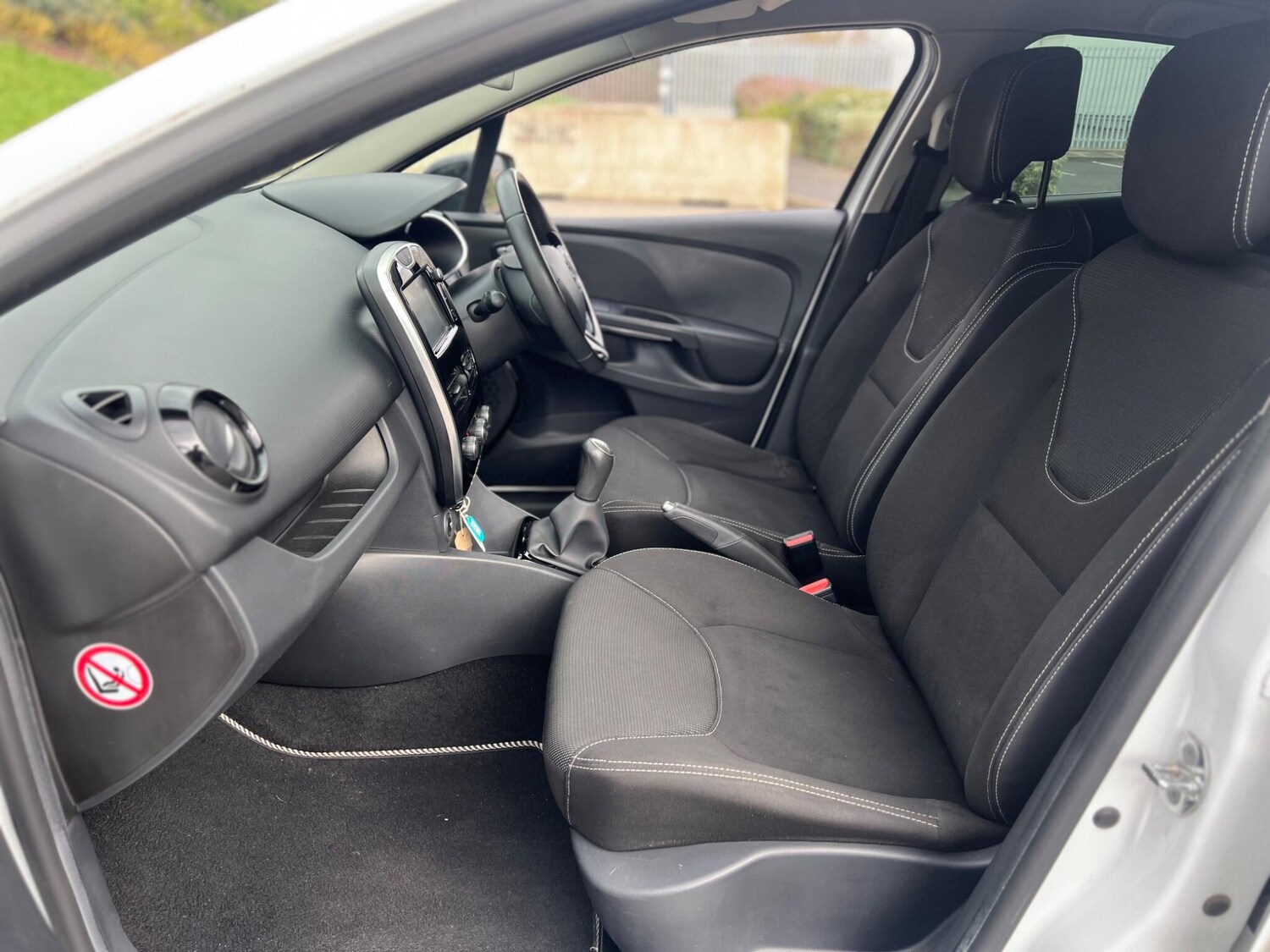 Used Renault Clio 2015 for sale - 78019285: Photo 17