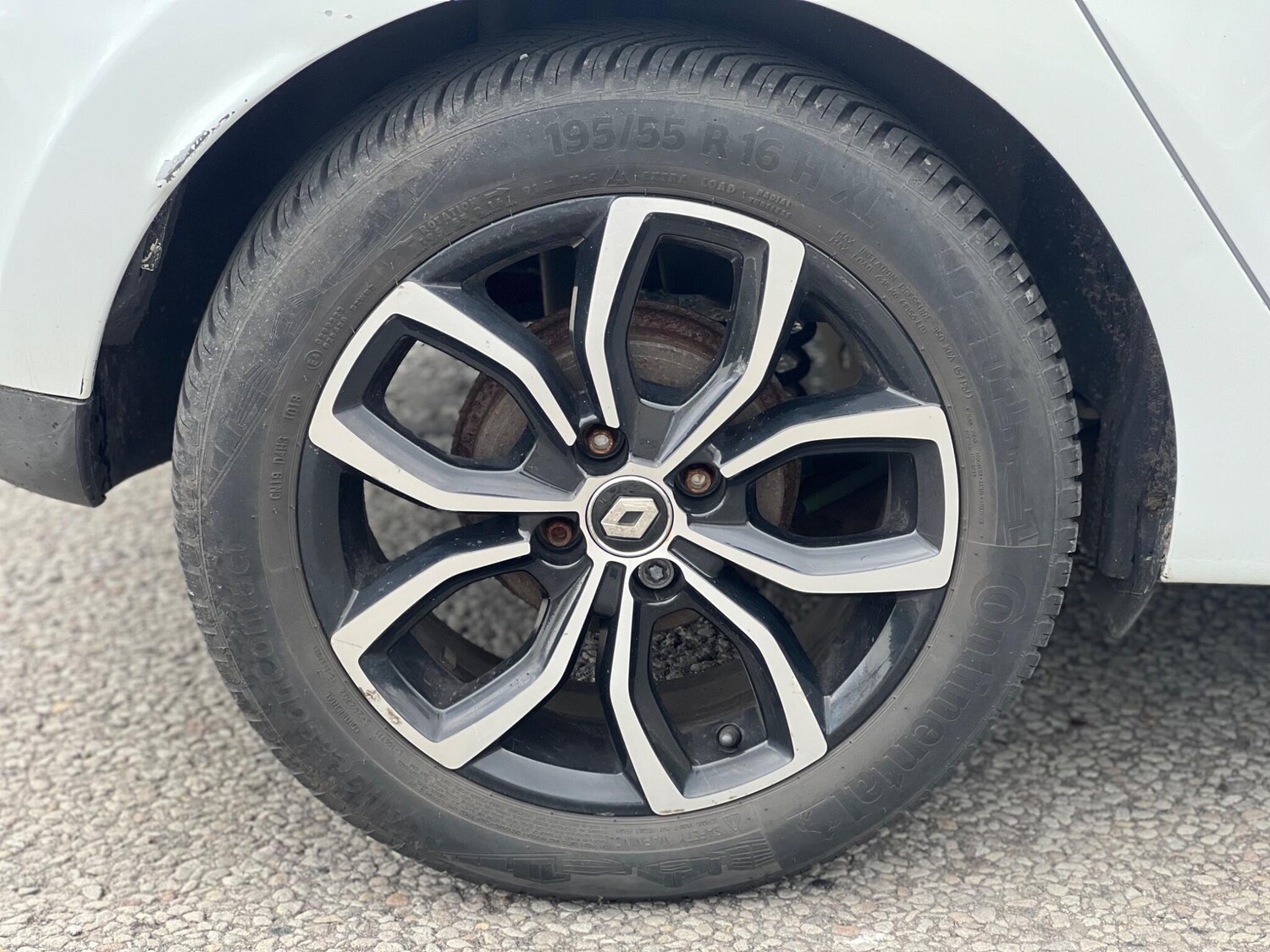 Used Renault Clio 2015 for sale - 78019285: Photo 34