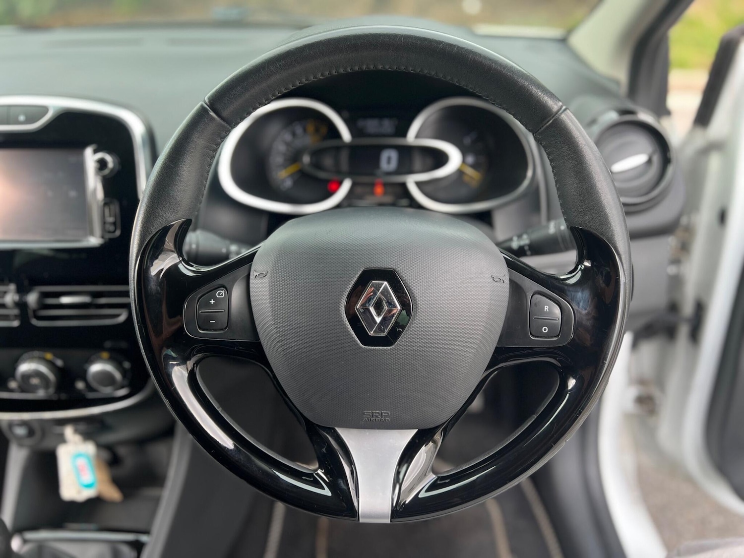 Used Renault Clio 2015 for sale - 78019285: Photo 5