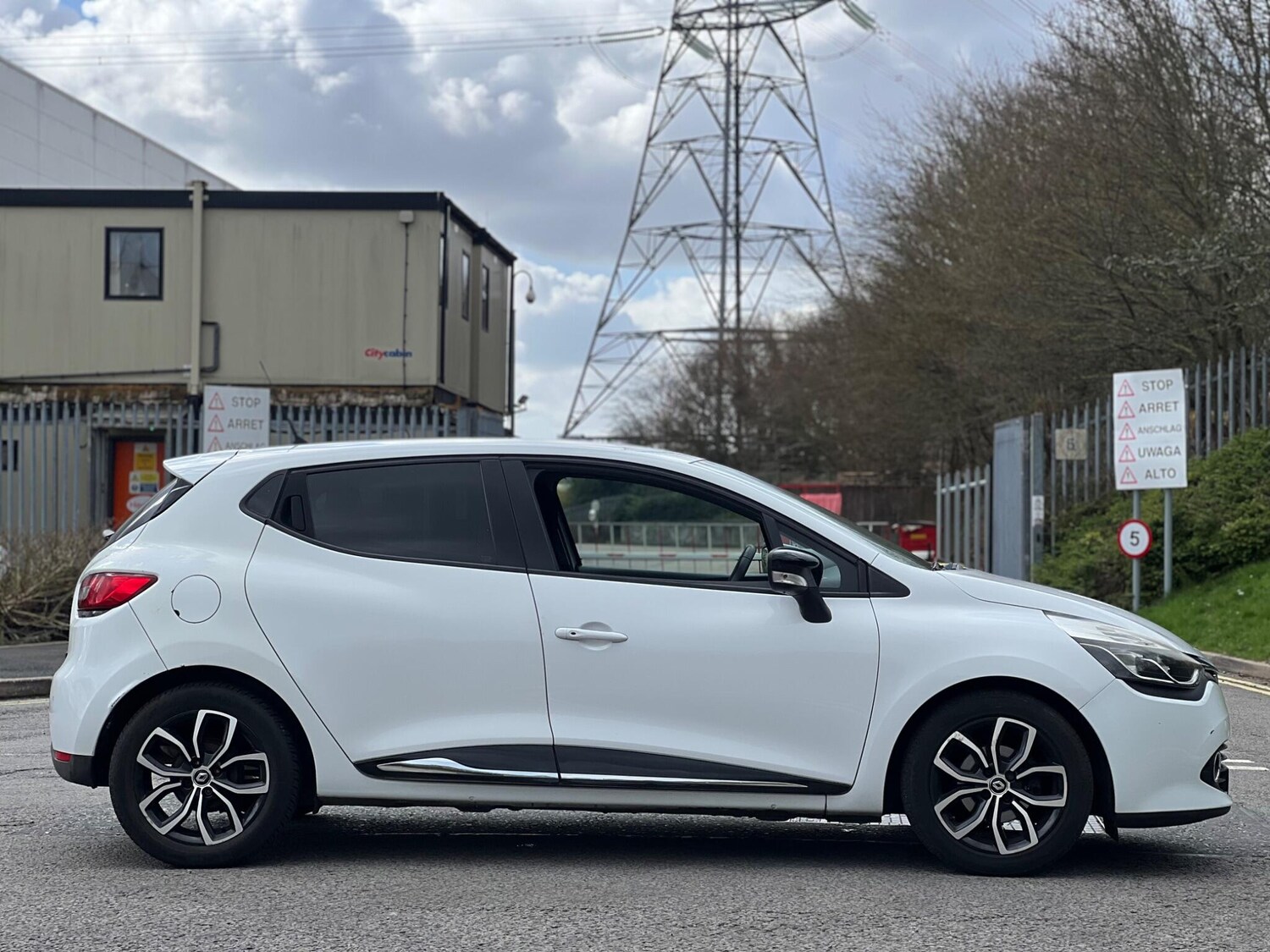 Used Renault Clio 2015 for sale - 78019285: Photo 8