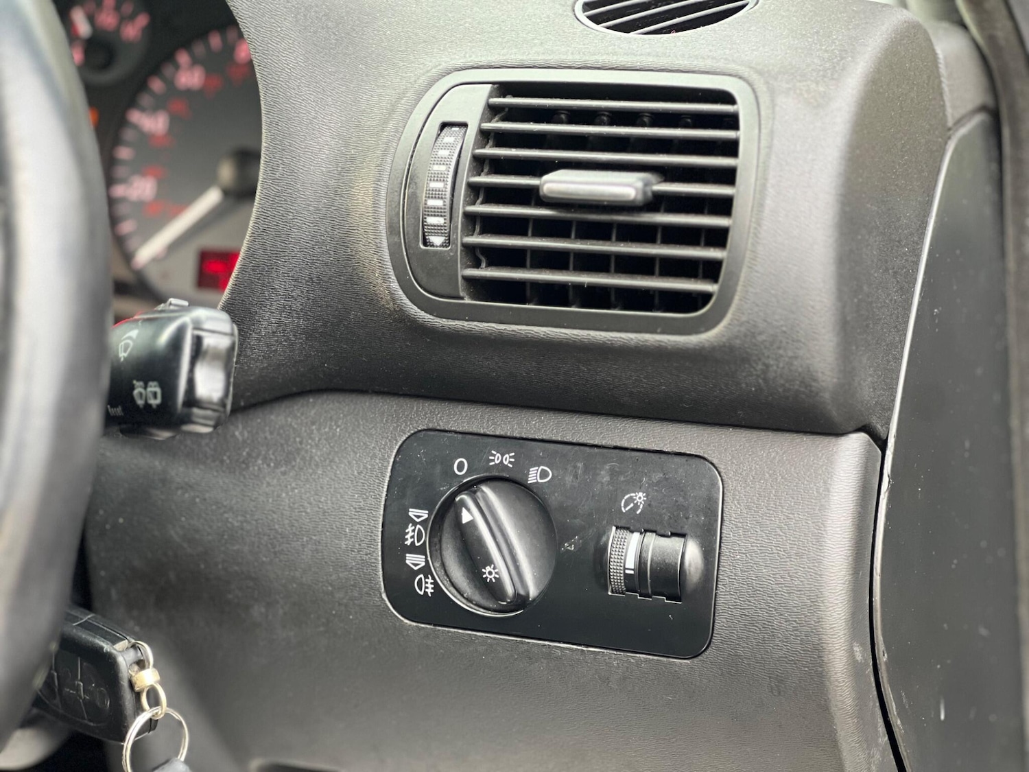 Used Audi A3 2001 for sale - 76866031: Photo 34