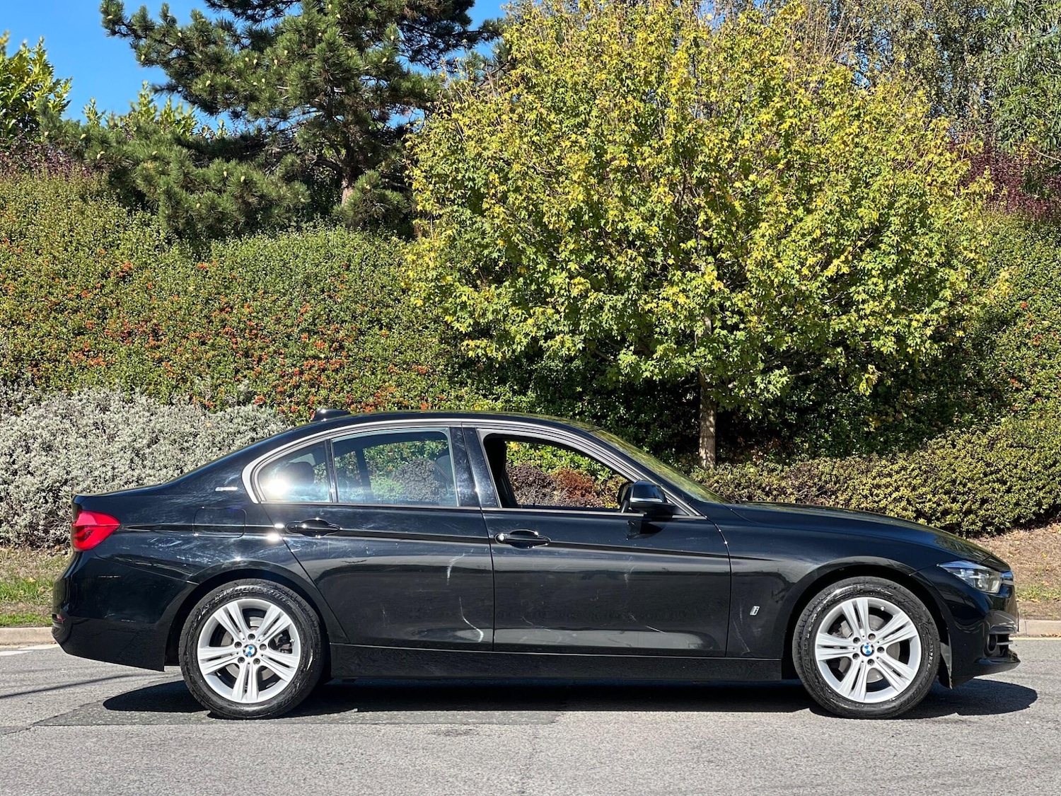 Used BMW 3 Series 2017 for sale - 76043209: Photo 9