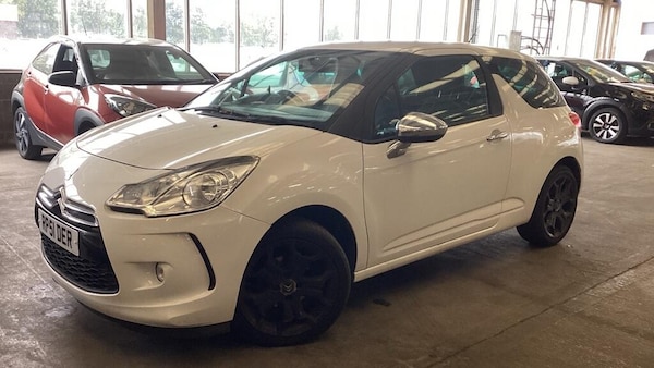 Used Citroen DS3 2010 for sale - 76251047: Photo 2