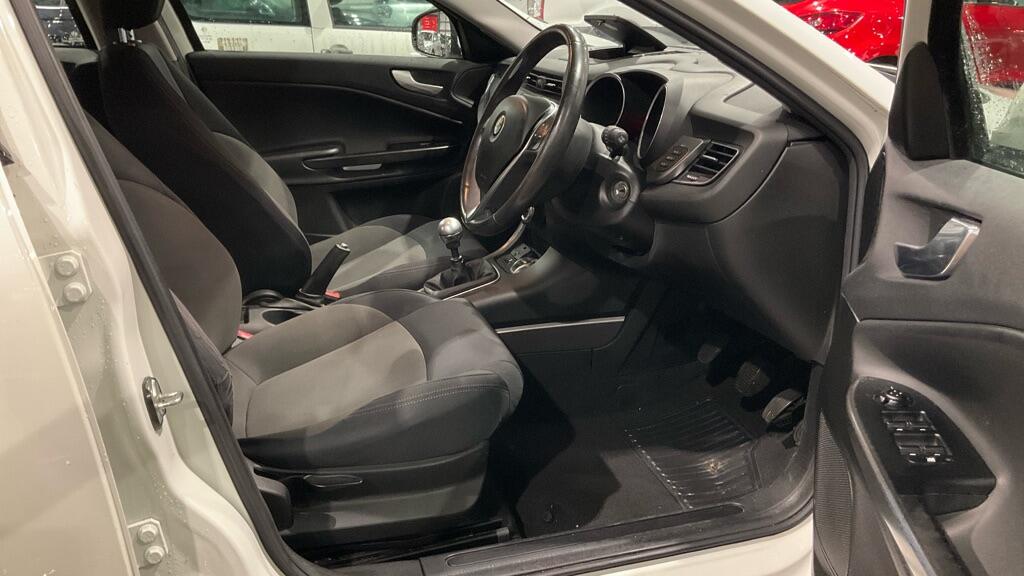 Used Alfa Romeo Giulietta 2014 for sale - 76898950: Photo 9