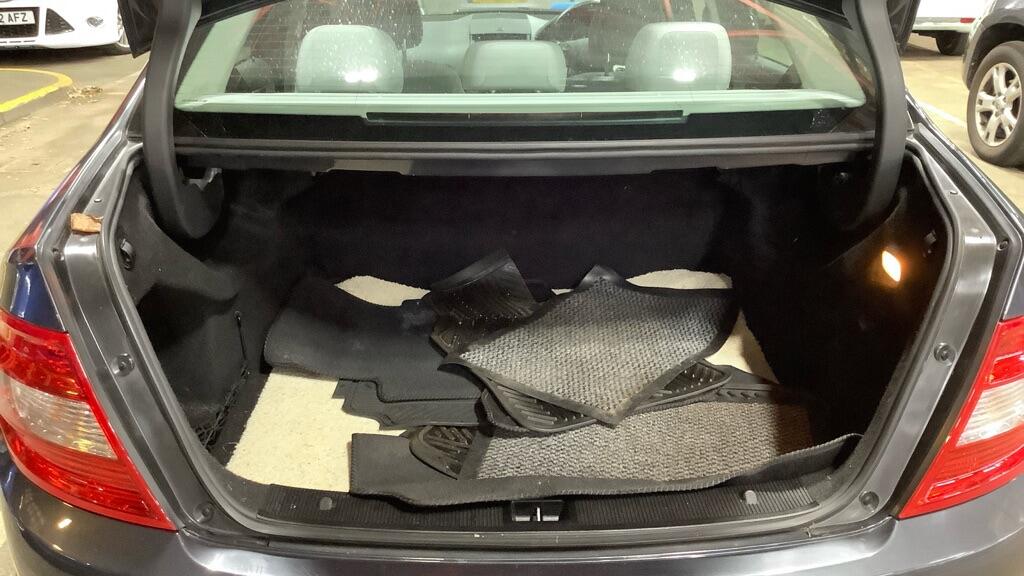 Used Mercedes-Benz C Class 2009 for sale - 77345603: Photo 11