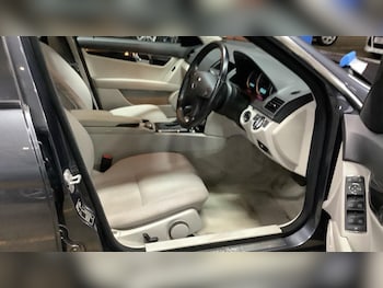 Used Mercedes-Benz C Class 2009 for sale - 77345603: Photo