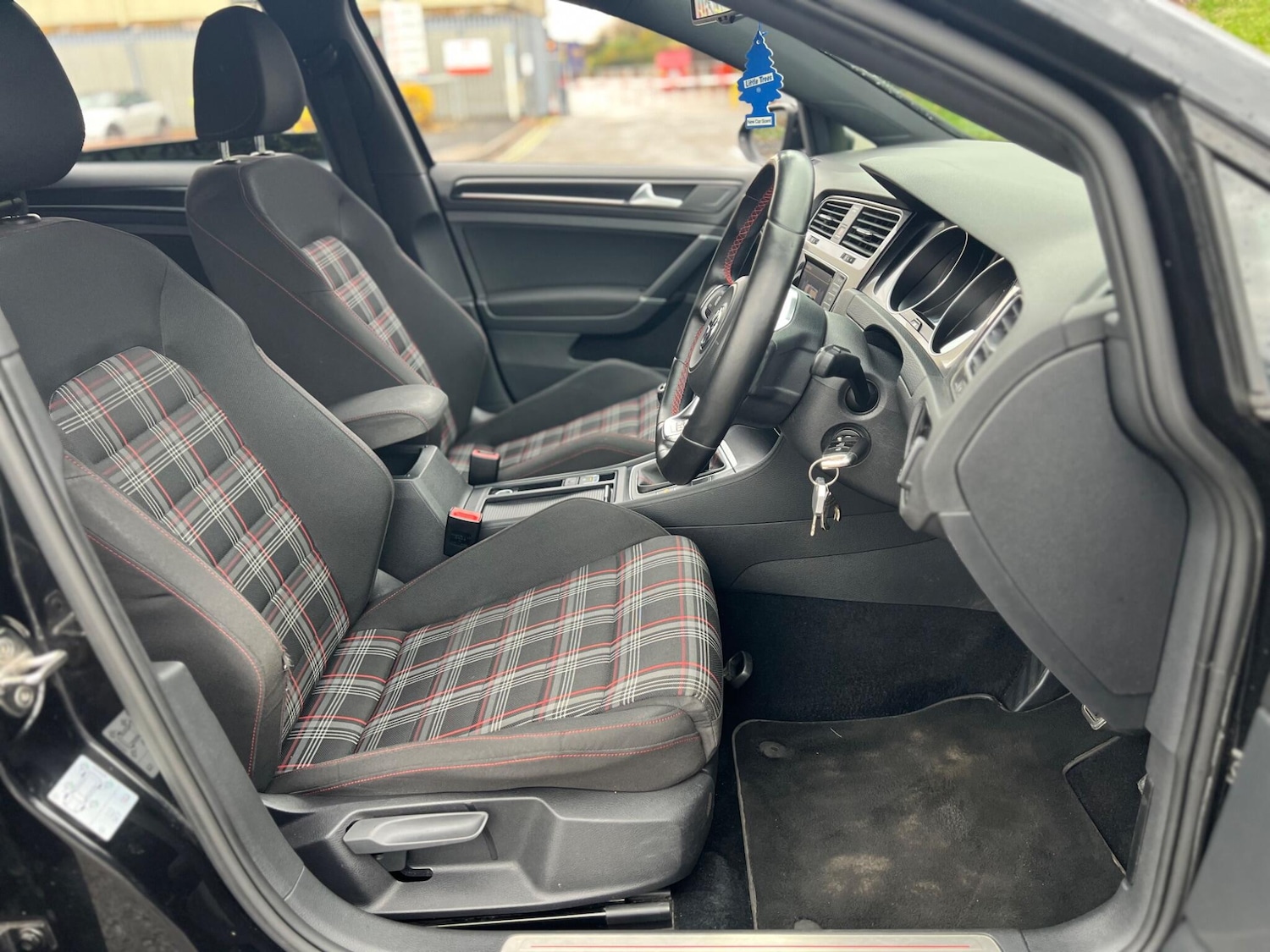 Used Volkswagen Golf 2013 for sale - 76765897: Photo 16