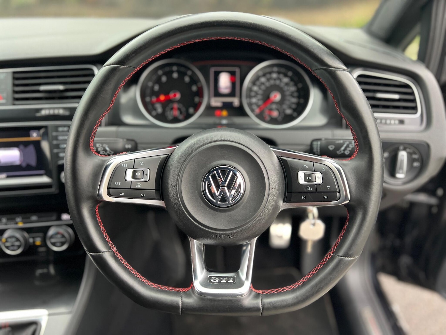 Used Volkswagen Golf 2013 for sale - 76765897: Photo 6