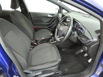 Used Ford Fiesta 2018 for sale - 78100230: Photo