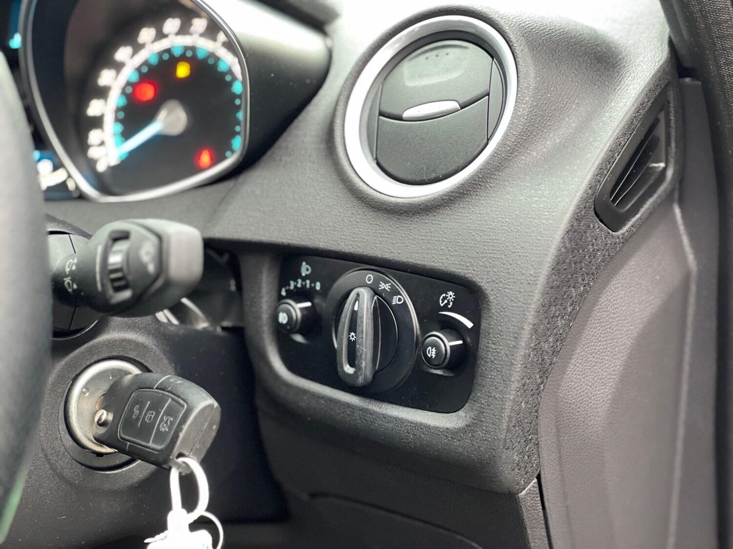 Used Ford Fiesta 2016 for sale - 76314291: Photo 42