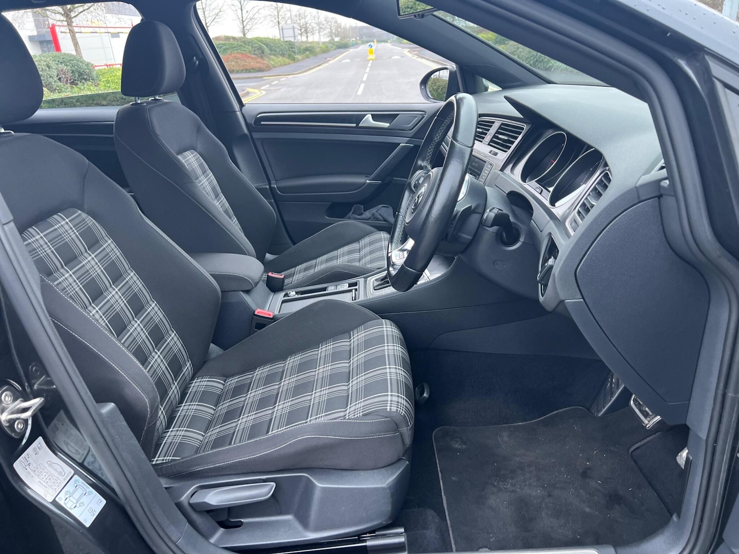 Used Volkswagen Golf 2015 for sale - 77029995: Photo 17