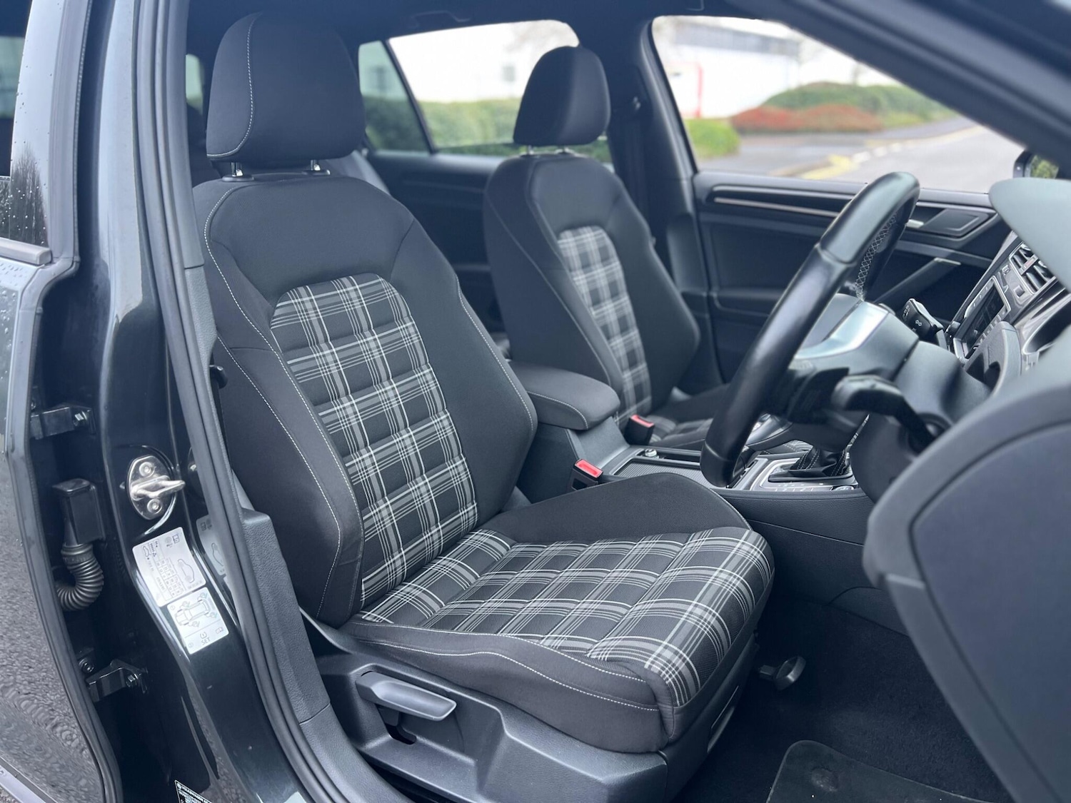 Used Volkswagen Golf 2015 for sale - 77029995: Photo 18