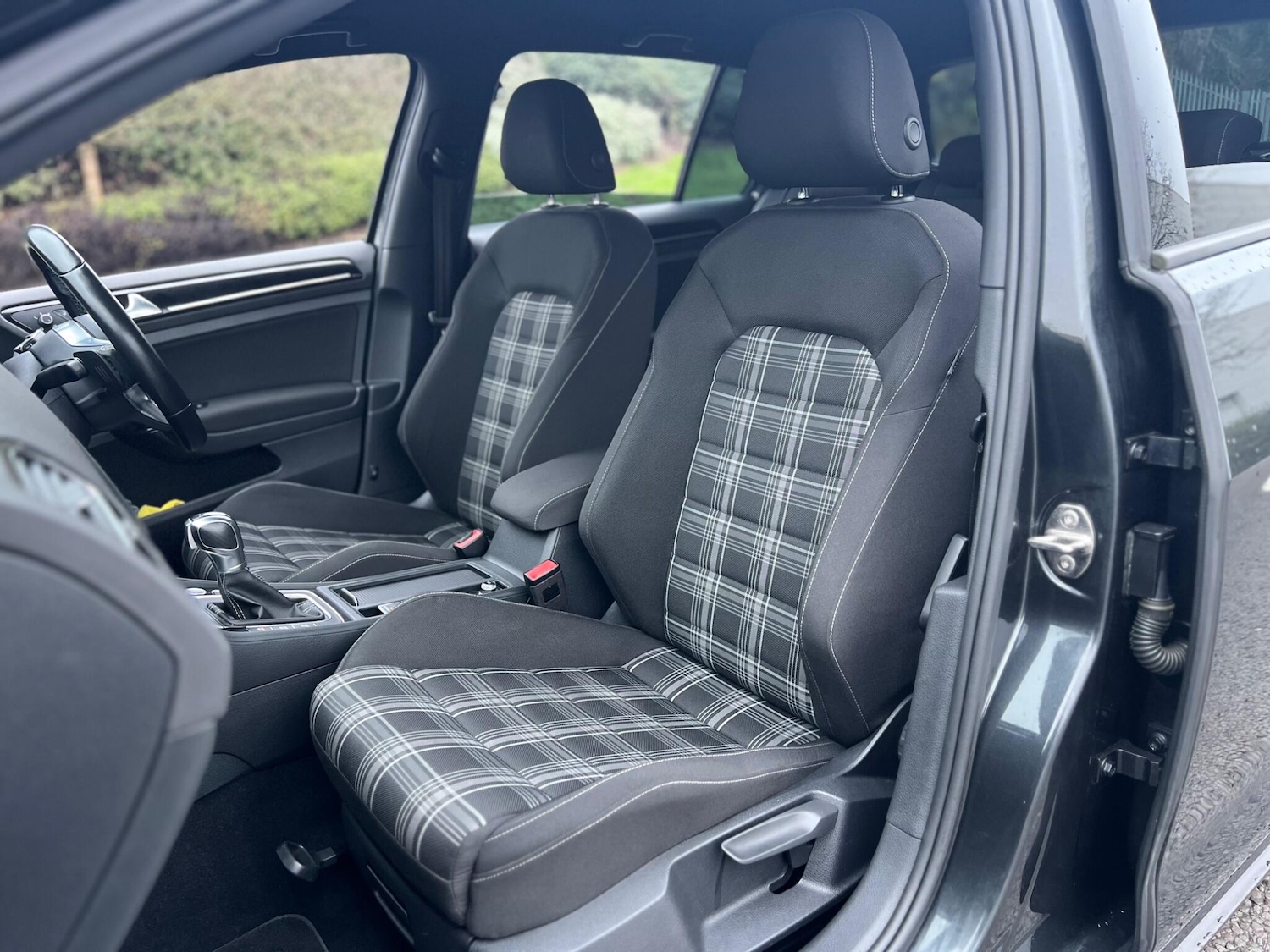 Used Volkswagen Golf 2015 for sale - 77029995: Photo 20