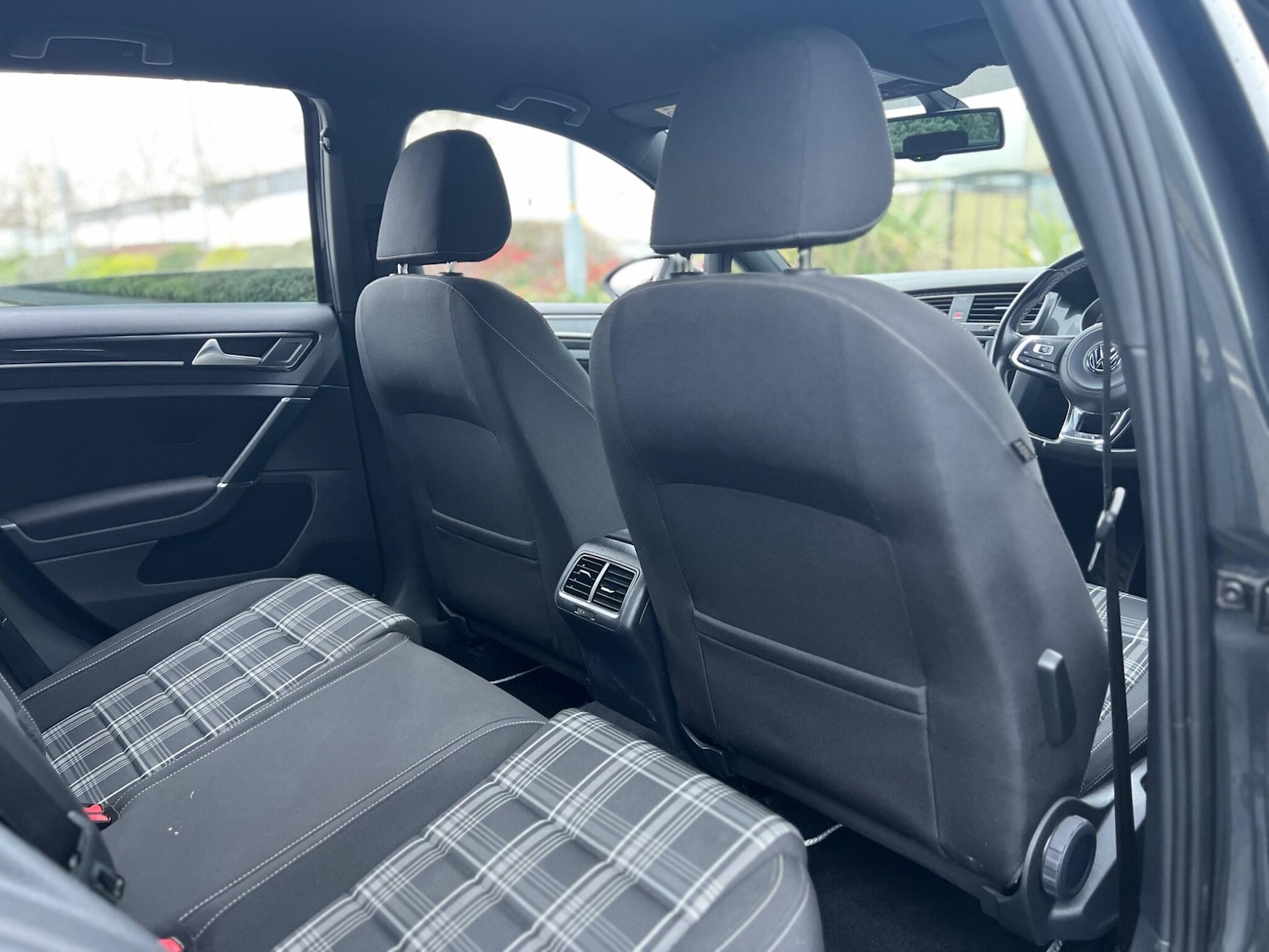 Used Volkswagen Golf 2015 for sale - 77029995: Photo 26