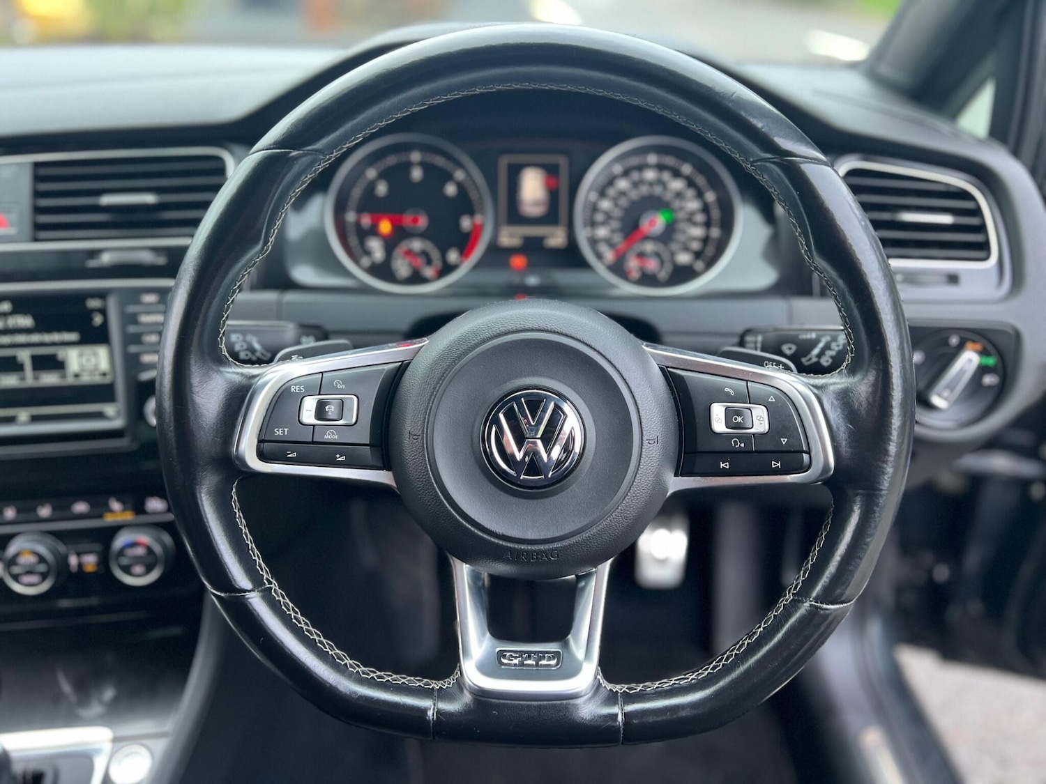 Used Volkswagen Golf 2015 for sale - 77029995: Photo 6