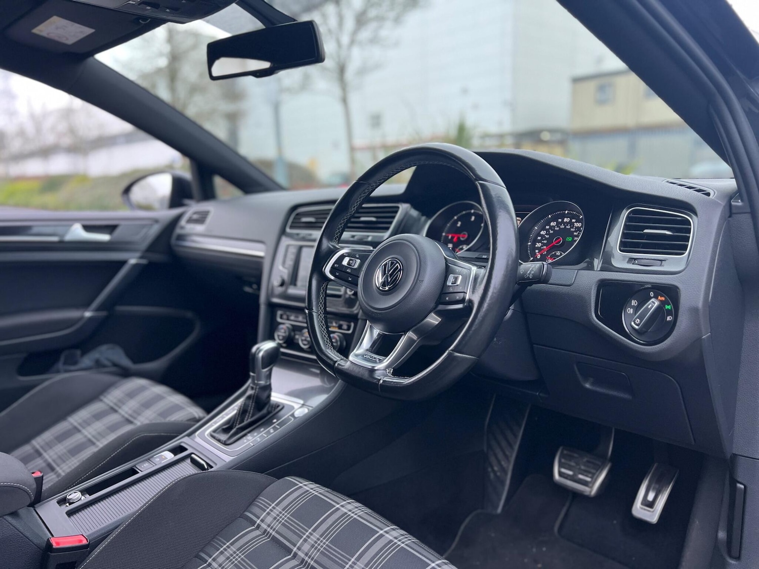 Used Volkswagen Golf 2015 for sale - 77029995: Photo 7