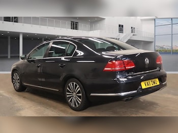 Used Volkswagen Passat 2011 for sale - 77824896: Photo