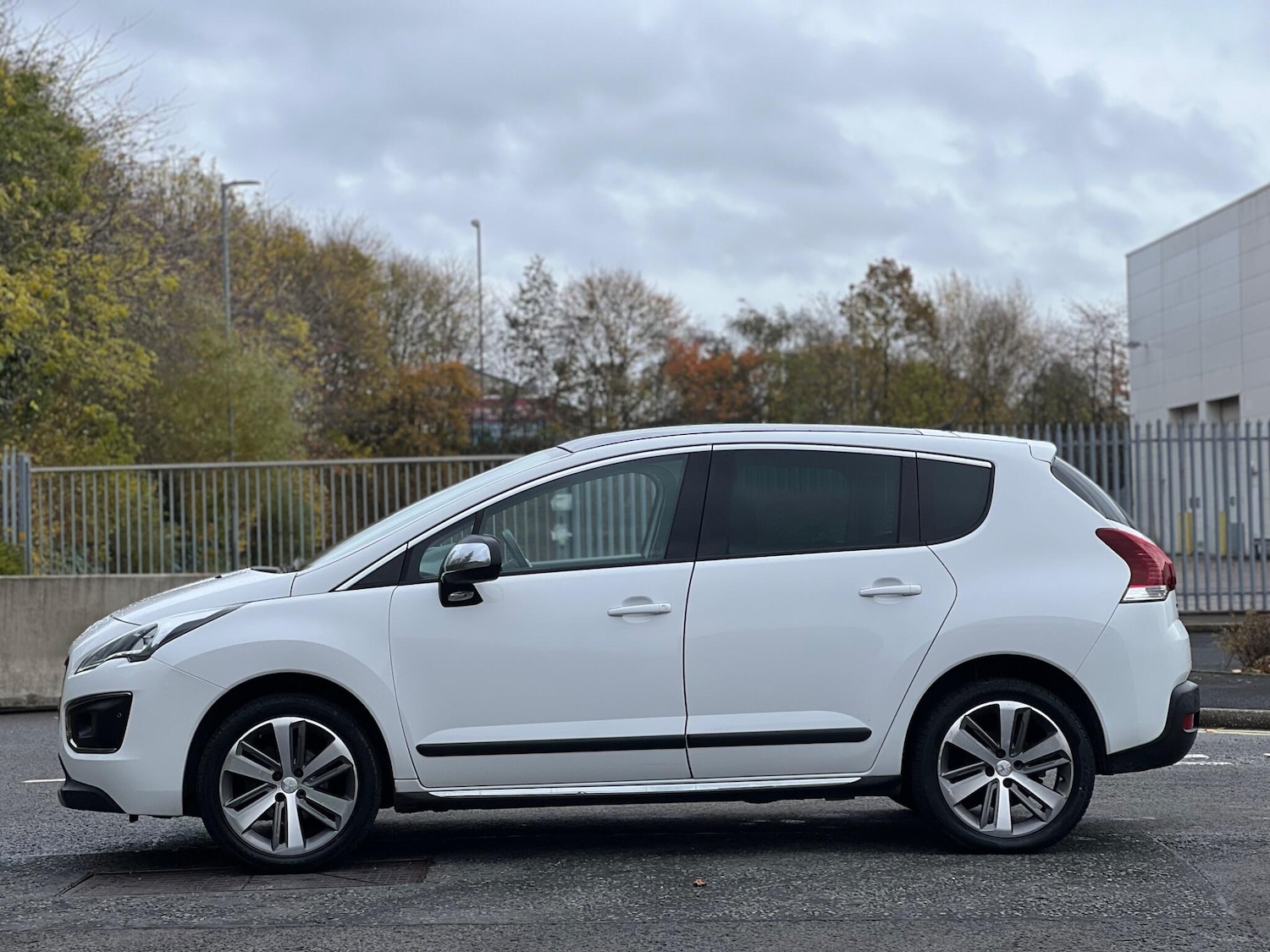 Used Peugeot 3008 2016 for sale - 76473432: Photo 13
