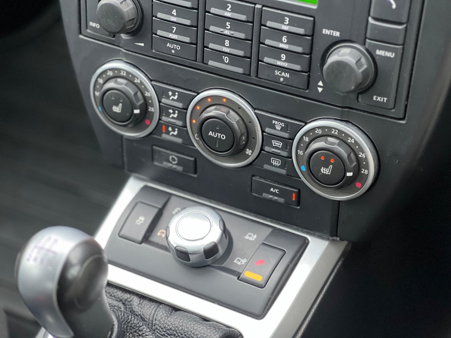 Used Land Rover Freelander 2010 for sale - 77612067: Photo 31