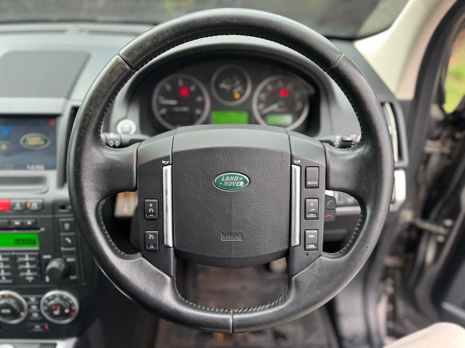 Used Land Rover Freelander 2010 for sale - 77612067: Photo 6