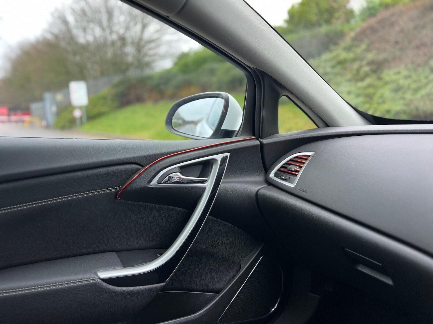 Used Vauxhall Astra GTC 2013 for sale - 77290572: Photo 37