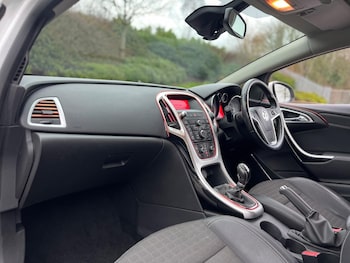 Used Vauxhall Astra GTC 2013 for sale - 77290572: Photo