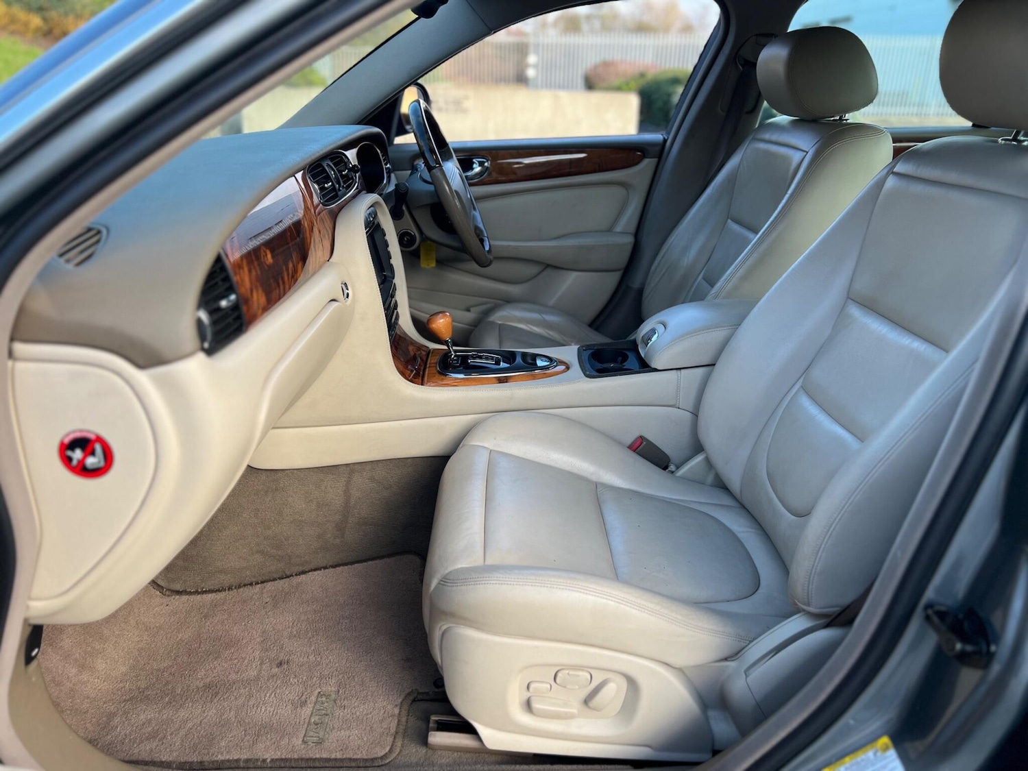 Used Jaguar XJ 2003 for sale - 76645197: Photo 19