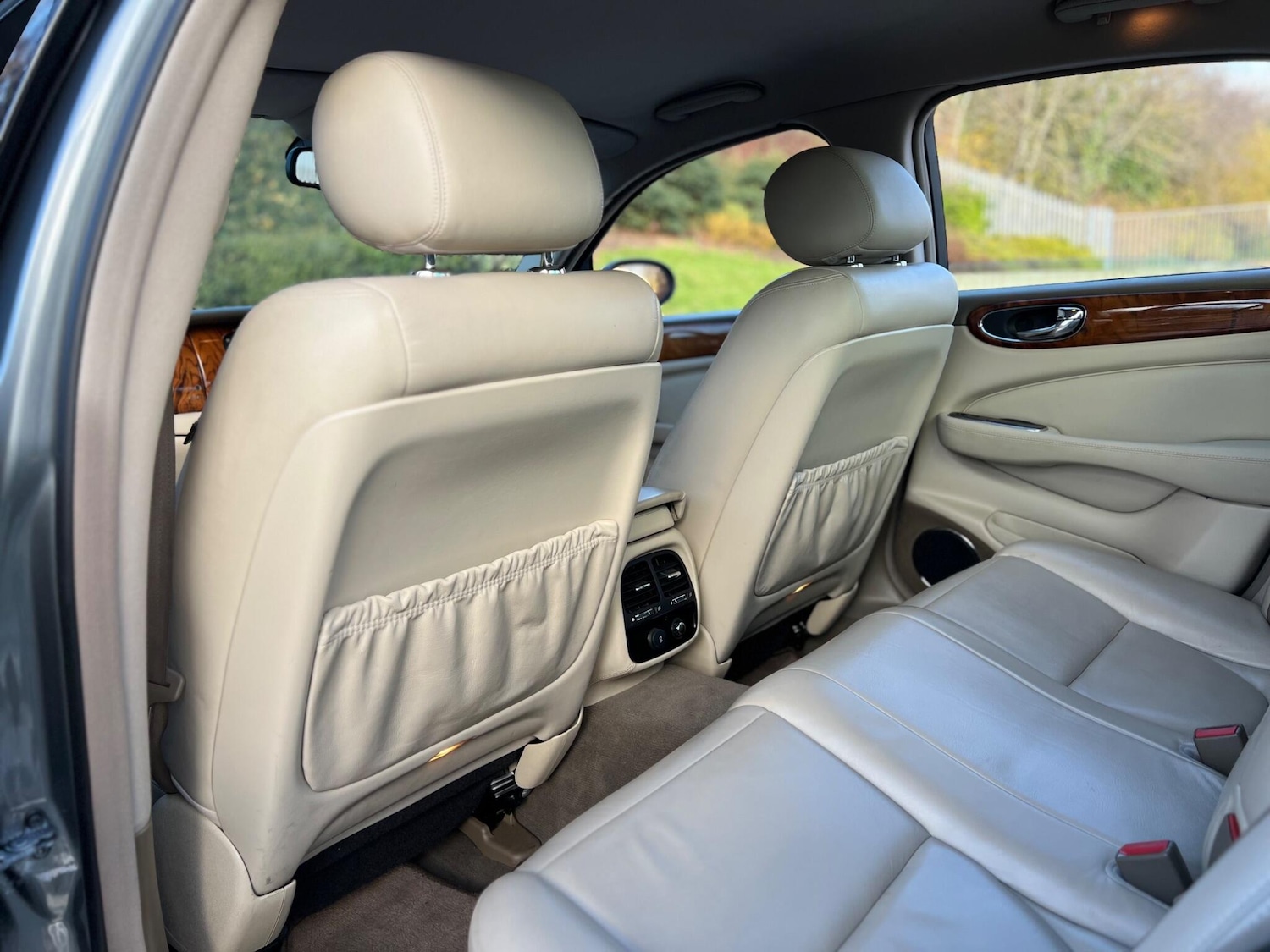 Used Jaguar XJ 2003 for sale - 76645197: Photo 23