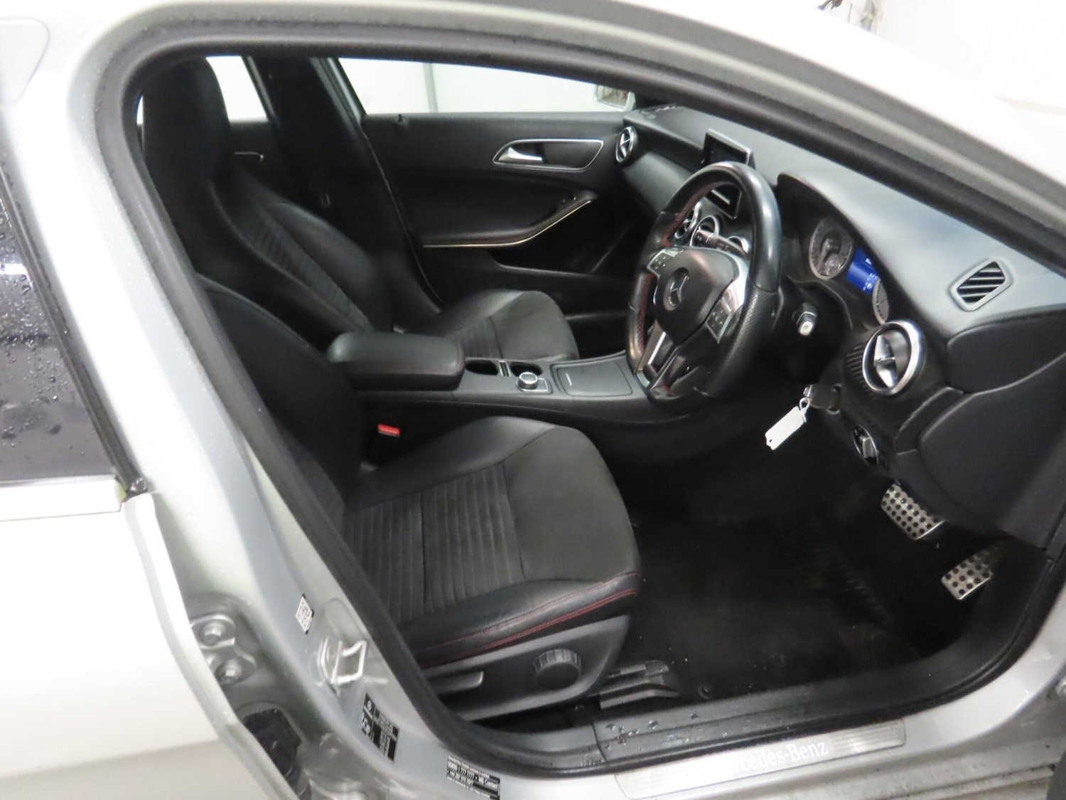 Used Mercedes-Benz A-Class 2014 for sale - 77523693: Photo 5