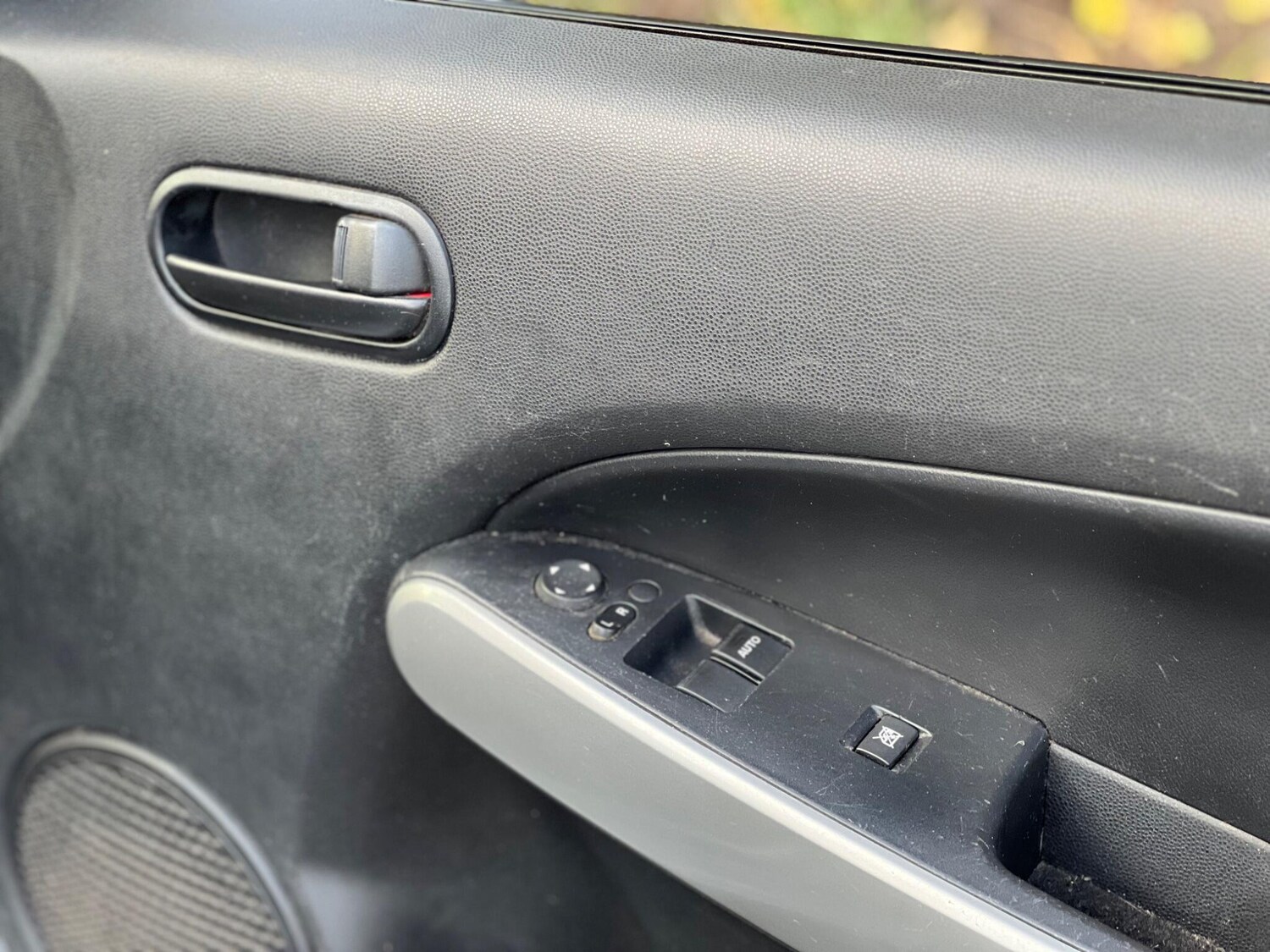 Used Mazda Mazda2 2009 for sale - 76259475: Photo 35