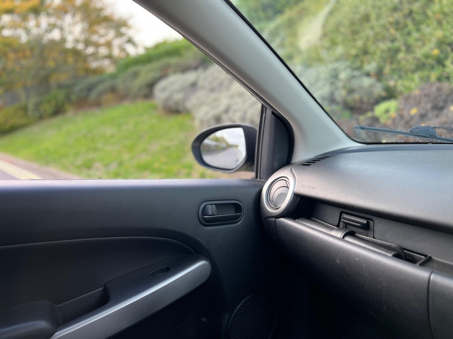 Used Mazda Mazda2 2009 for sale - 76259475: Photo 37