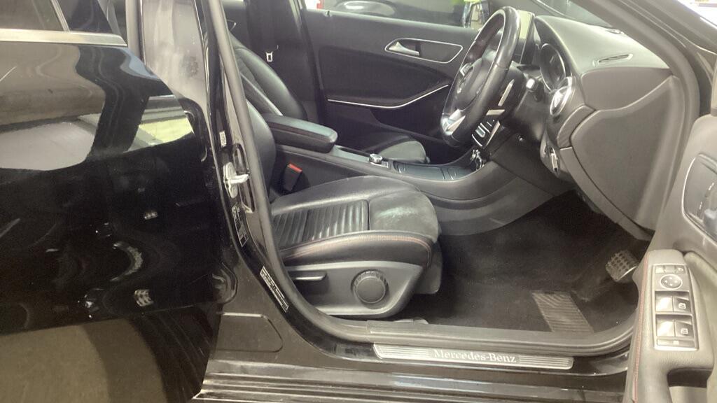 Used Mercedes-Benz A-Class 2016 for sale - 76645547: Photo 9