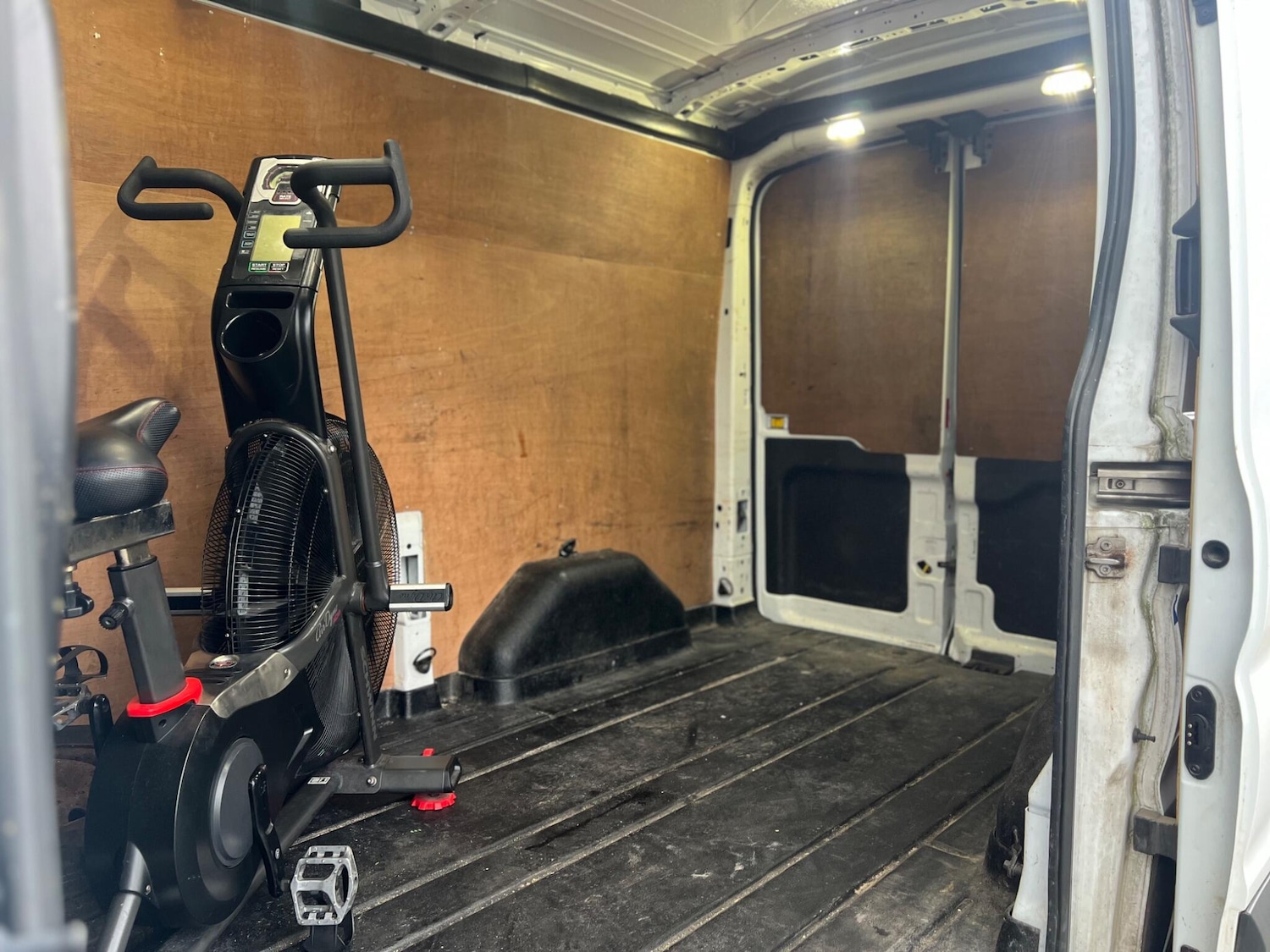 Used Ford Transit 2017 for sale - 78086433: Photo 20