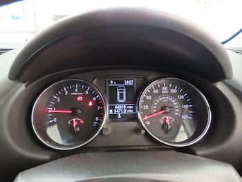 Used Nissan Qashqai 2011 for sale - 77784744: Photo