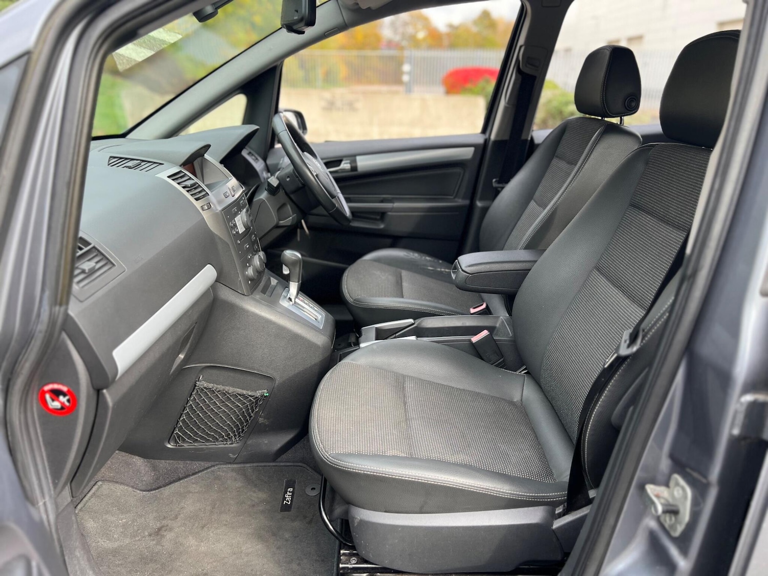 Used Vauxhall Zafira 2008 for sale - 76377275: Photo 18