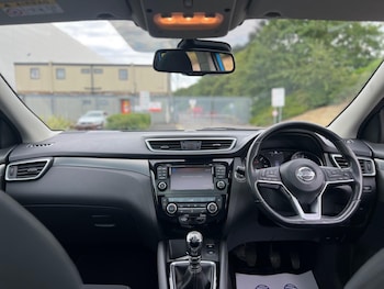 Used Nissan Qashqai 2017 for sale - 78999875: Photo