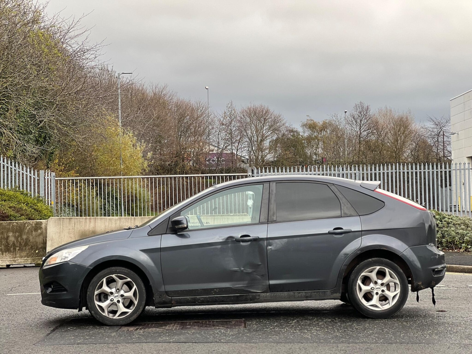 Used Ford Focus 2009 for sale - 76765305: Photo 12