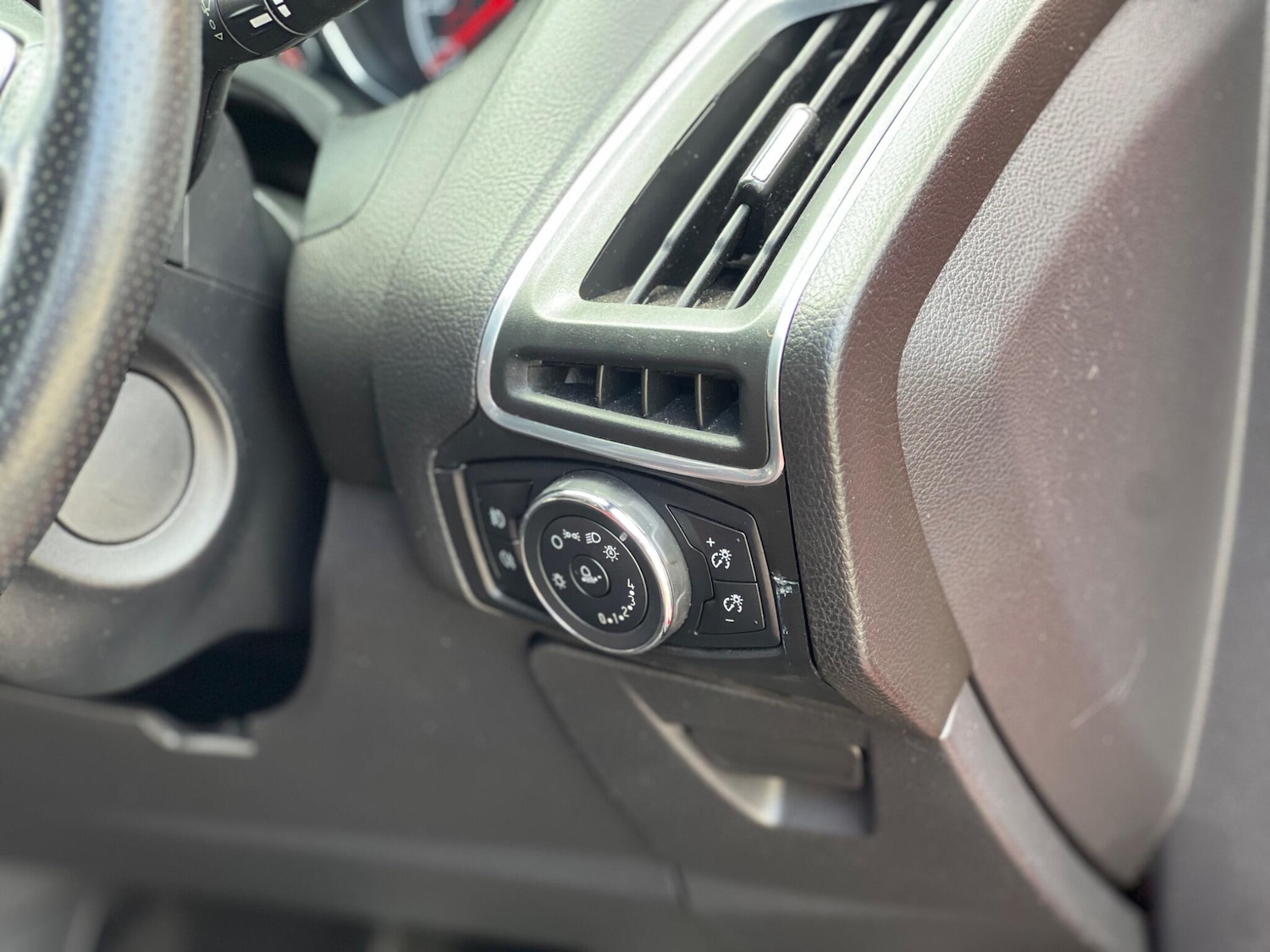Used Ford Focus 2012 for sale - 75991077: Photo 42