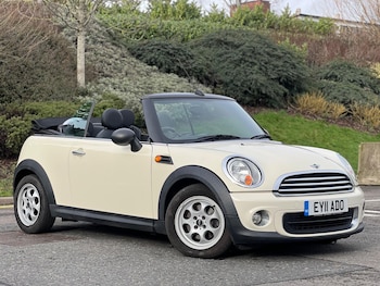 (11) - 1.6 One Euro 5 2dr