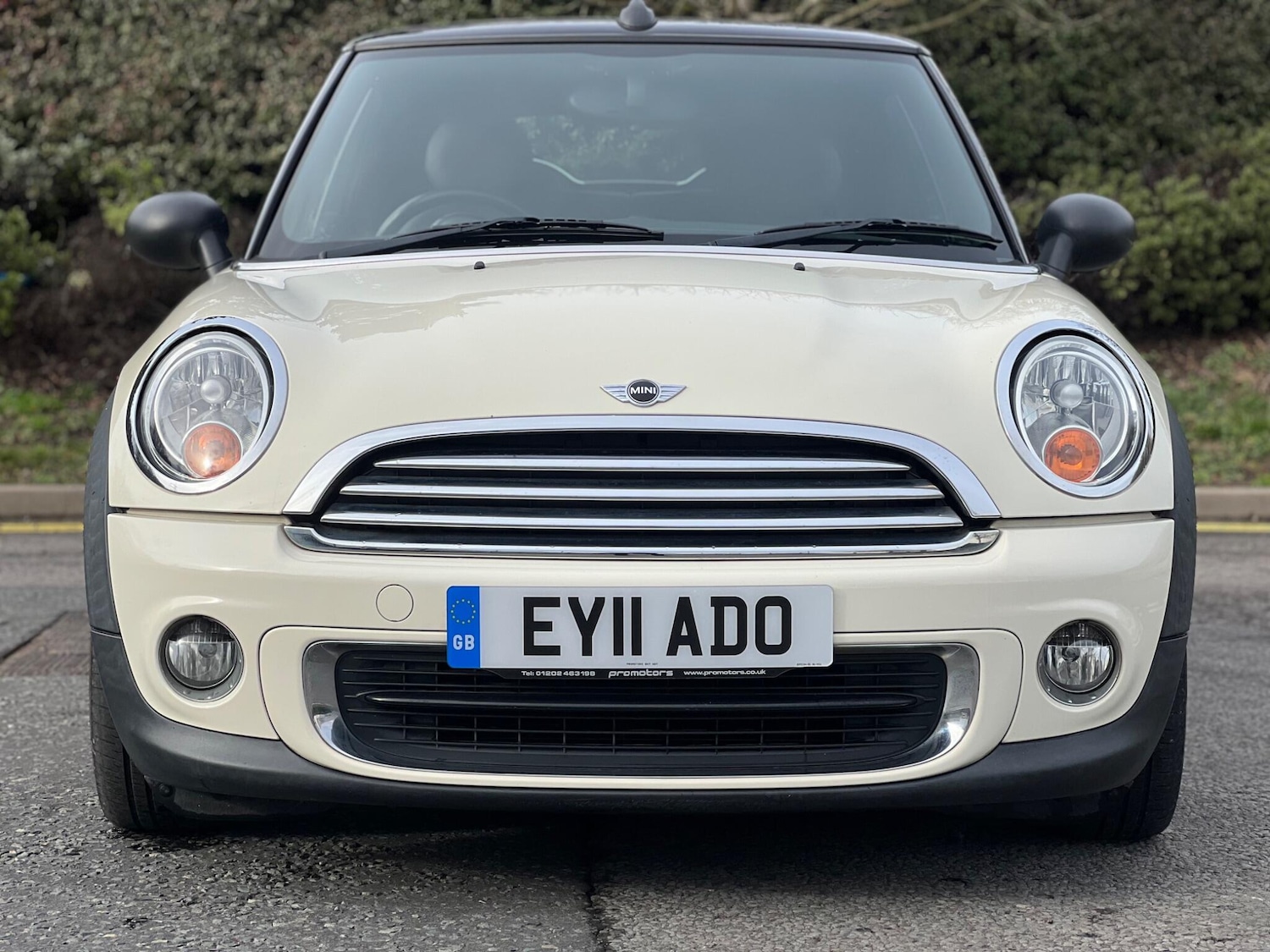 Used MINI Convertible 2011 for sale - 77633468: Photo 2