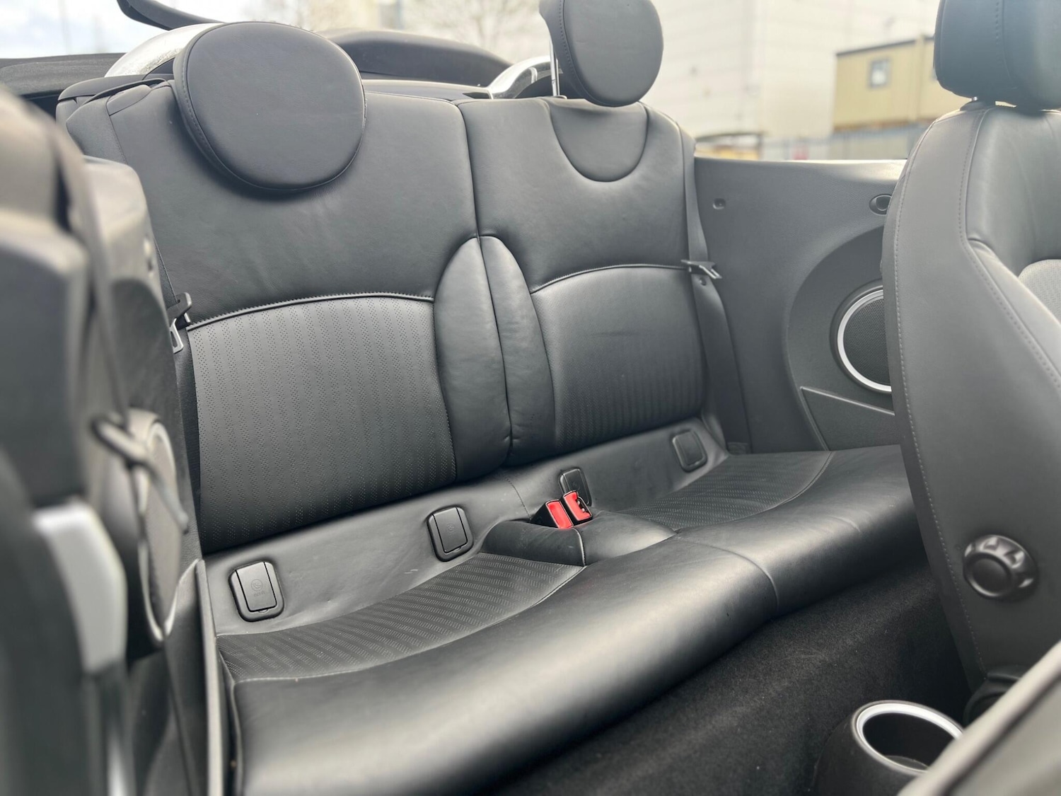 Used MINI Convertible 2011 for sale - 77633468: Photo 21